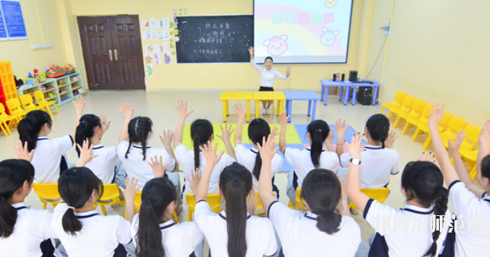 成都五月花幼兒師范高級(jí)技工學(xué)校怎么樣、好不好