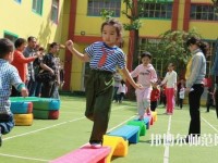 貴陽2020年中專幼師學(xué)?？梢钥即髮? /><b>貴陽2020年中專幼師學(xué)?？梢钥即髮?/b><span>2019-12-31 11:14</span><p>社會上對于學(xué)歷的要求是越來越高了，以前就讀中專就是為了直接就業(yè)，但是現(xiàn)在發(fā)現(xiàn)中專已經(jīng)沒有以前那么好就業(yè)了，這是為什么呢?</p></a></li>
            <li><a href=