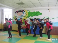 黃石2020年幼師學校中專升大?？际裁? /><b>黃石2020年幼師學校中專升大專考什么</b><span>2020-03-24 15:30</span><p>黃石2020年幼師學校中專升大?？际裁?現(xiàn)在這個發(fā)展這么迅速的社會，步入社會都是需要學歷的，你學歷高低取決于你的工作崗位，薪</p></a></li>
            <li><a href=