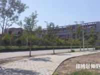 烏魯木齊職業(yè)師范大學(xué)2023年報(bào)名條件、招生要求、招生對(duì)象