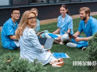 保定華中高級技工幼師學(xué)校介紹、地址